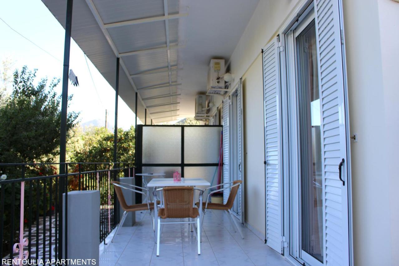 Rentoulia Apartments Poúlithra Exterior foto