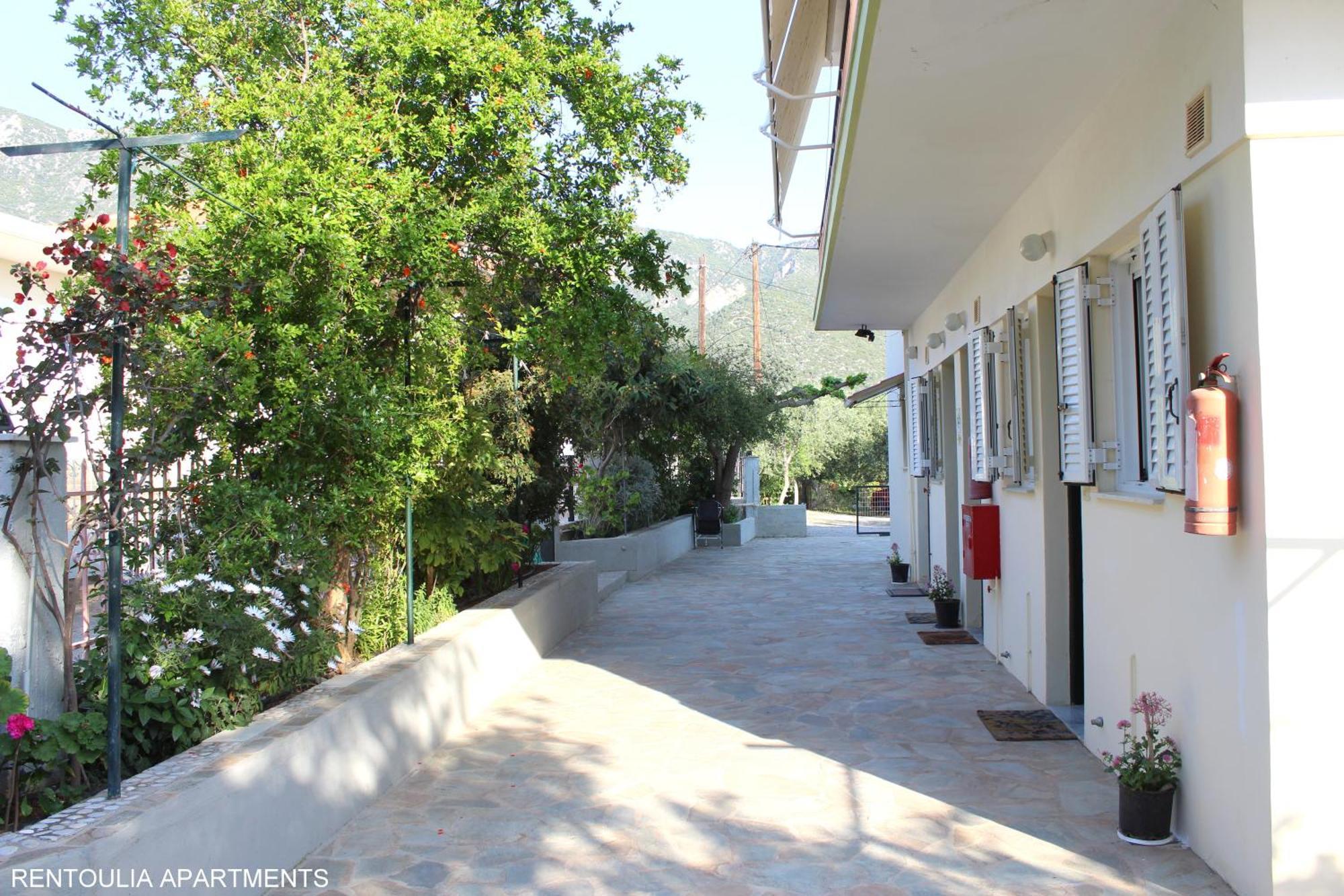 Rentoulia Apartments Poúlithra Exterior foto