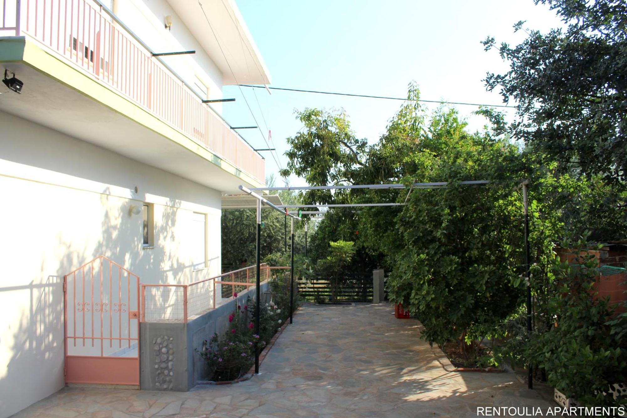 Rentoulia Apartments Poúlithra Exterior foto